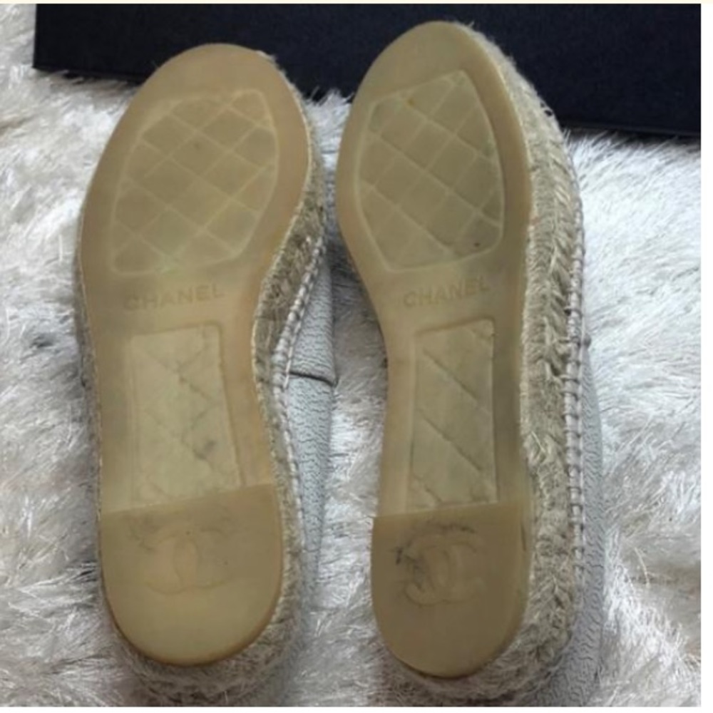 Chanel cracked leather espadrilles - Picture 5 of 8